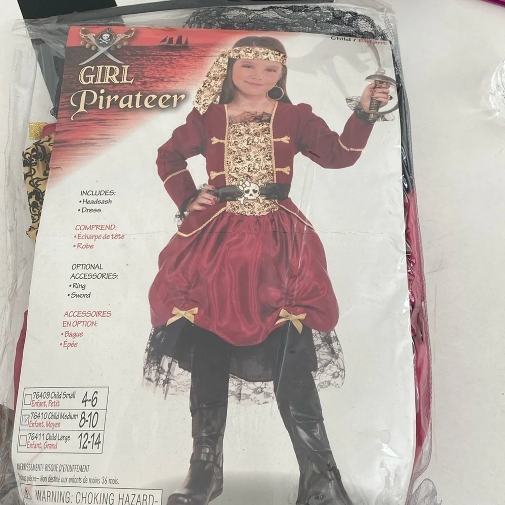 Girl Pirateer Costume Size medium 8-10